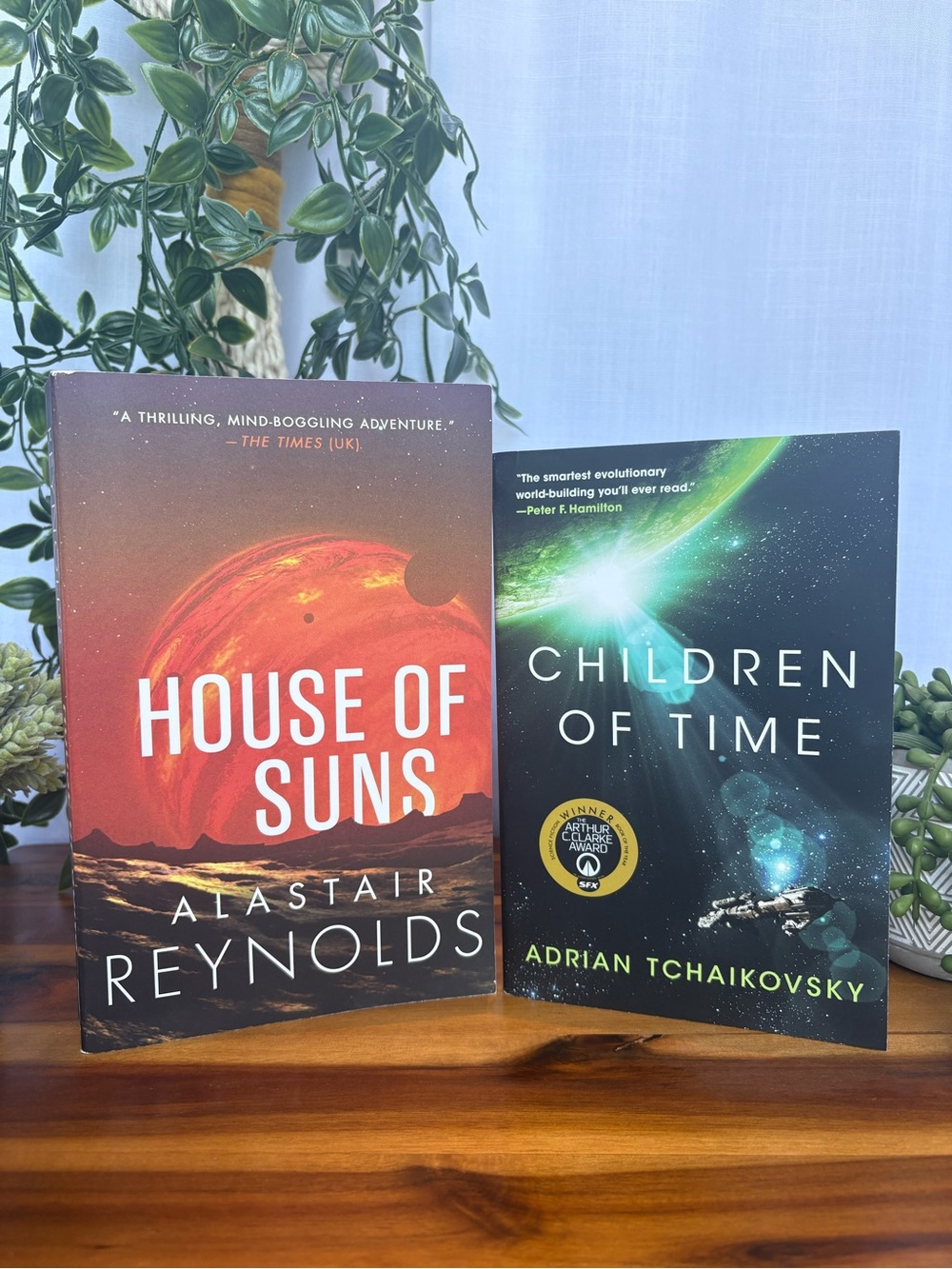 Sci-Fi Book Bundle - House of Suns & Children of Time - New